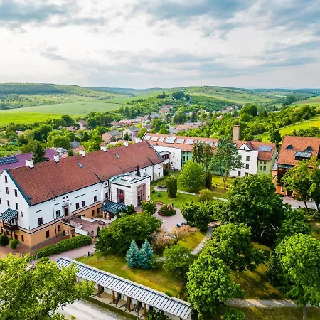 Vecsecity Hotel Hernadvecse