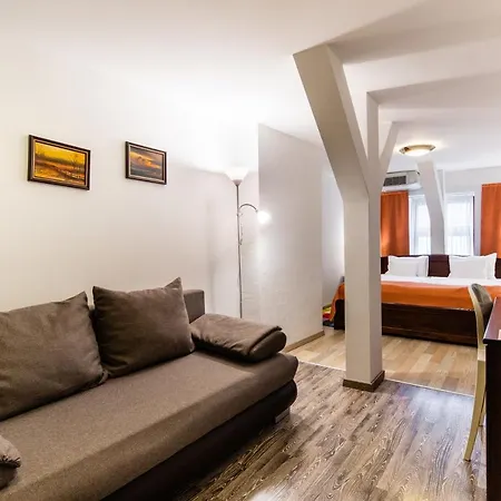 Vecsecity 4* Hernadvecse