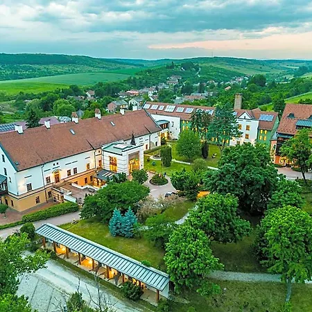 Hotel Vécsecity