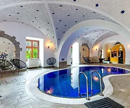 Hotel Vécsecity 4*